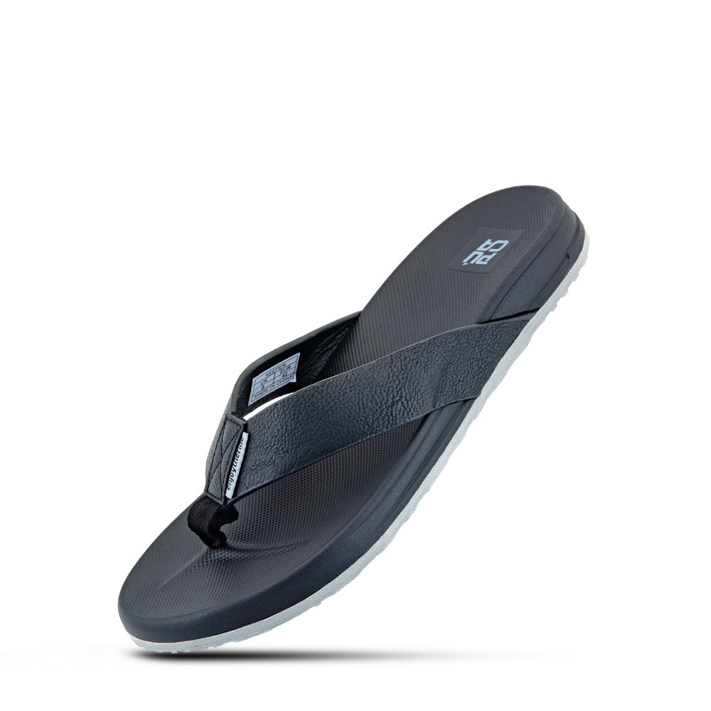 Puca Men's Slippers | Black | Keeper